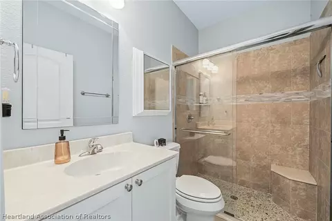 Bath - 1632 Marble St, Sebring, FL 33870 photo 5 of 6