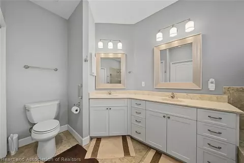 Bath - 1632 Marble St, Sebring, FL 33870 photo 2 of 6
