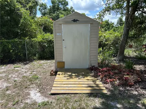 310 Pine Tree Ln, Sebring, FL 33872 photo 16