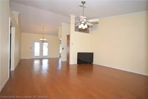 Living - 5419 Ivory Dr, Sebring, FL 33875 photo 2 of 3
