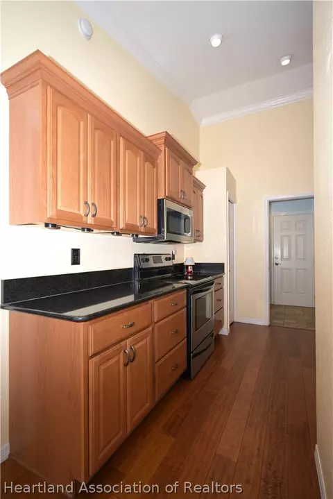 Kitchen - 5419 Ivory Dr, Sebring, FL 33875 photo 2 of 4