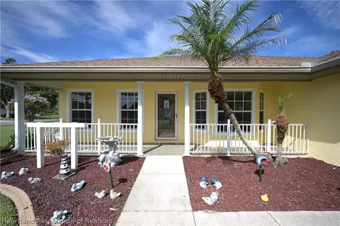 Exterior - 5419 Ivory Dr, Sebring, FL 33875 photo 2 of 4