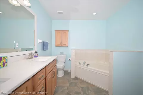 Bath - 5419 Ivory Dr, Sebring, FL 33875 photo 2 of 4