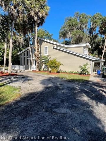 2306 Canoe Creek Ln, Fort Pierce, FL 34981