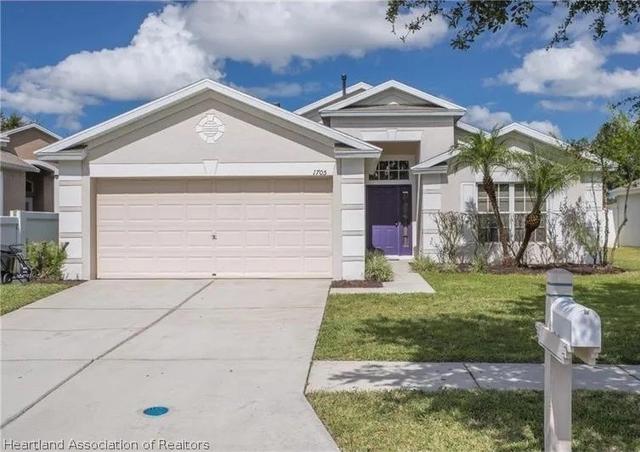 1705 Walcott St, Wesley Chapel, FL 33543