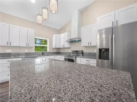 Kitchen - 321 Roadrunner Ave, Sebring, FL 33870 photo 1 of 2