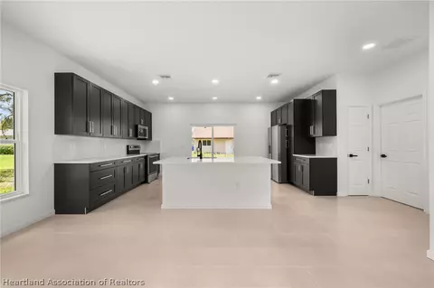 Kitchen - 4225 Elson Ave, Sebring, FL 33875 photo 1 of 5
