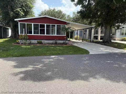 8 Sandy Pt, Lake Placid, FL 33852