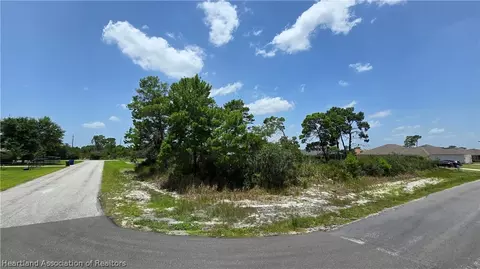 4974 San Ignacio Dr, Sebring, FL 33872 photo 3