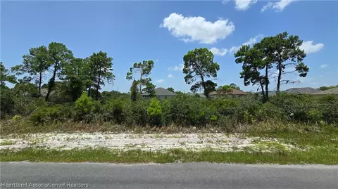4974 San Ignacio Dr, Sebring, FL 33872 photo 4