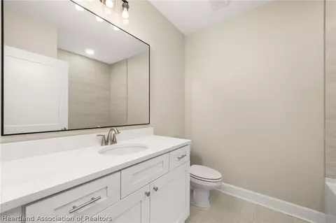 Bath - 329 Hemlock Ave, Sebring, FL 33870 photo 3 of 5