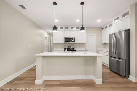 Kitchen - 329 Hemlock Ave, Sebring, FL 33870 photo 2 of 6