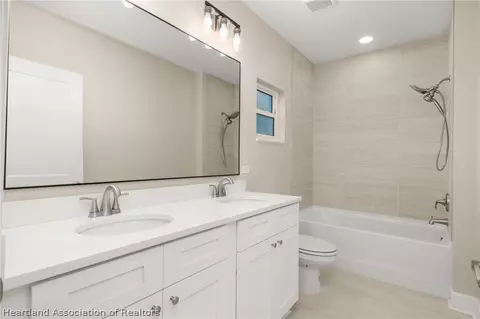 Bath - 329 Hemlock Ave, Sebring, FL 33870 photo 1 of 5