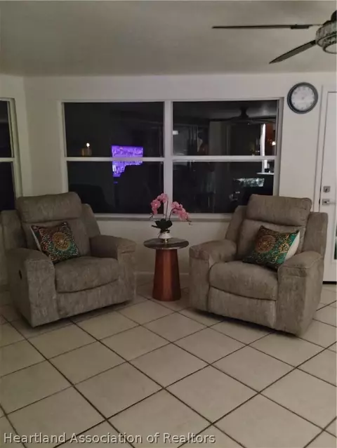Living - 7317 Lime Tree Ct, Sebring, FL 33876 photo 2 of 2