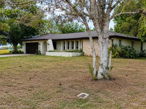 Exterior - 7317 Lime Tree Ct, Sebring, FL 33876 photo 2 of 9