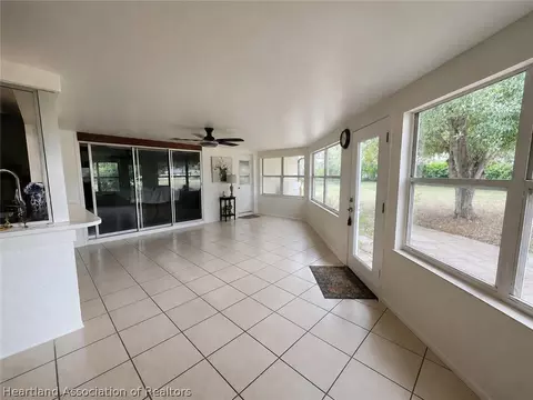 Exterior - 7317 Lime Tree Ct, Sebring, FL 33876 photo 6 of 9
