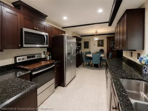 Kitchen - 7317 Lime Tree Ct, Sebring, FL 33876 photo 1 of 2