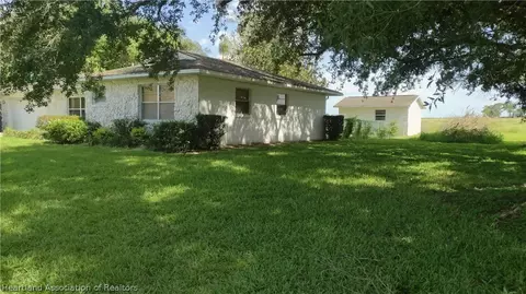 Exterior - 108 Tortoise Rd, Sebring, FL 33876 photo 3 of 6