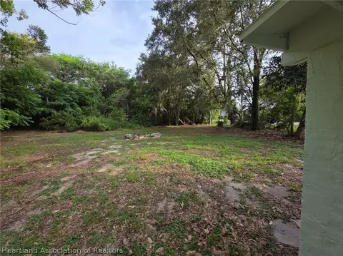 Exterior - 5313 Manatee Dr, Sebring, FL 33870 photo 9 of 9