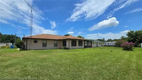 Exterior - 4317 Leaf Rd, Sebring, FL 33875 photo 3 of 8