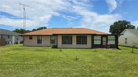 Exterior - 4317 Leaf Rd, Sebring, FL 33875 photo 6 of 8