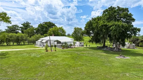 Exterior - 15015 E State Road 78, Okeechobee, FL 34974 photo 2 of 5