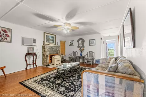 Living - 15015 E State Road 78, Okeechobee, FL 34974 photo 3 of 3
