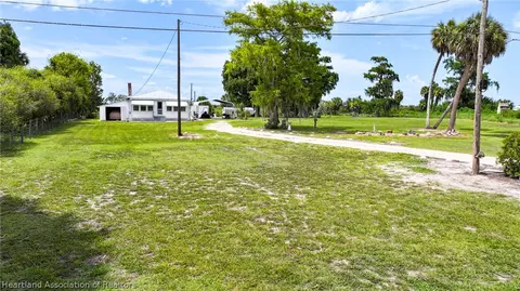 Exterior - 15015 E State Road 78, Okeechobee, FL 34974 photo 3 of 5