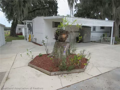 110 Shrimp Ave, Lorida, FL 33857 photo 3