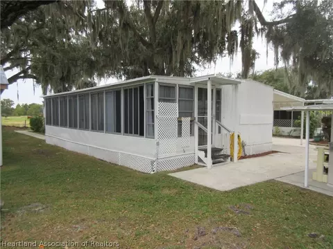 110 Shrimp Ave, Lorida, FL 33857 photo 2