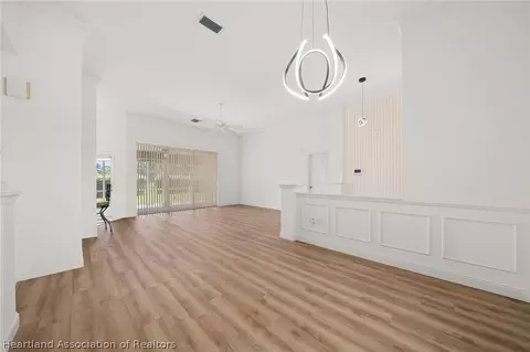 Living - 3000 Manor Dr, Sebring, FL 33872 photo 3 of 3