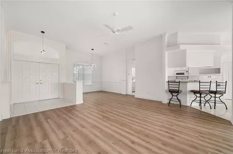 Living - 3000 Manor Dr, Sebring, FL 33872 photo 2 of 3