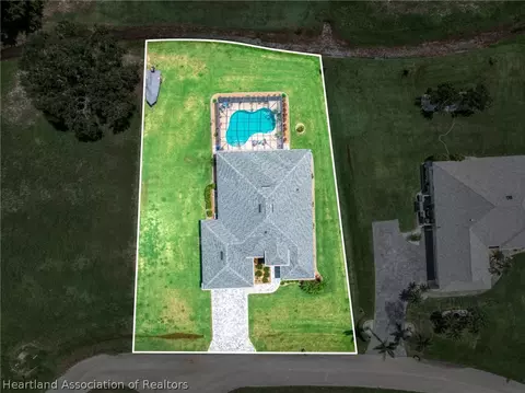 View/Area - 717 Cypress Ct, Sebring, FL 33876 photo 3 of 5