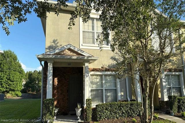 1109 Sleepy Oak Dr, Wesley Chapel, FL 33543