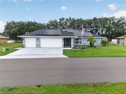 61 Grandview Blvd, Lake Placid, FL 33852