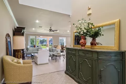 Entry Way - 6936 Cecilia Ave, Sebring, FL 33872 photo 5 of 7