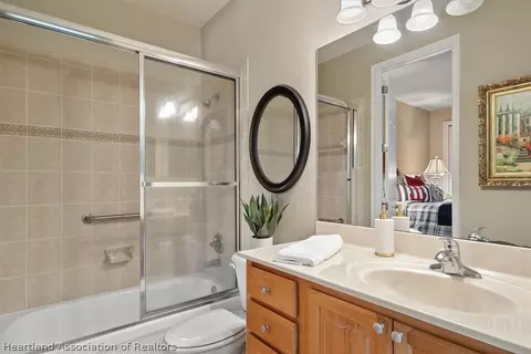Bath - 6936 Cecilia Ave, Sebring, FL 33872 photo 4 of 4