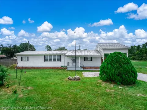 906 Whatley Ct, Sebring, FL 33870 photo 2
