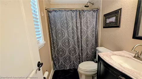 Bath - 175 Myrtle Dr, Wauchula, FL 33873 photo 1 of 3