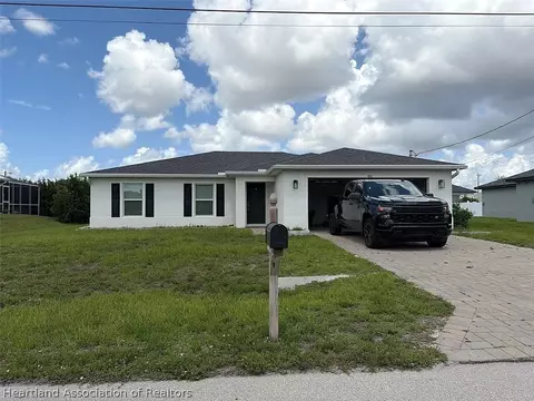 476 NE 3rd Ave, Cape Coral, FL 33909