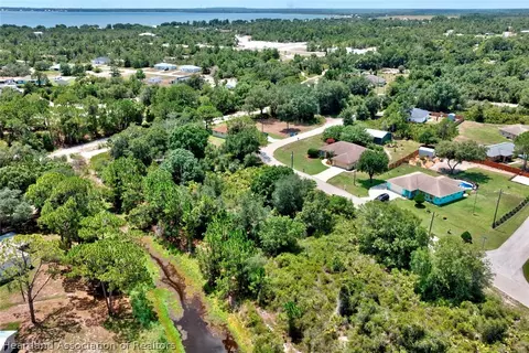 602 Coolidge Ave NE, Lake Placid, FL 33852
