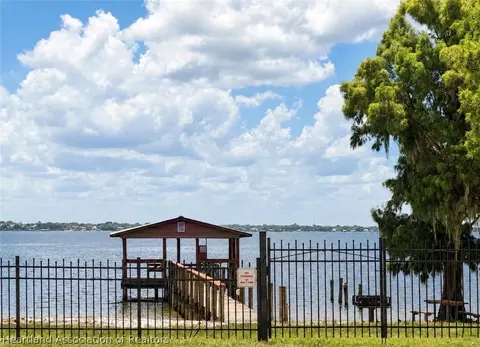 View/Area - 2202 Jackson Dr, Sebring, FL 33870 photo 2 of 6