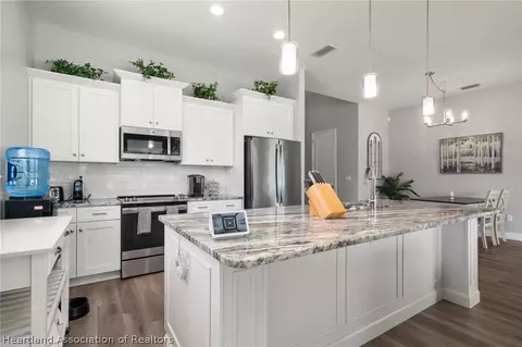 Kitchen - 5299 Pebble Beach Drive Of, Sebring, FL 33872 photo 2 of 6