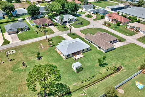 View/Area - 2320 Jackson Dr, Sebring, FL 33870 photo 5 of 10