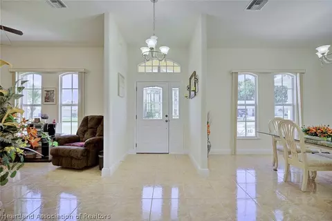 Entry Way - 2320 Jackson Dr, Sebring, FL 33870 photo 1 of 2