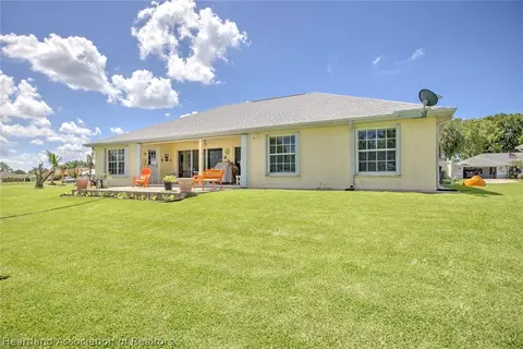 Exterior - 2320 Jackson Dr, Sebring, FL 33870 photo 1 of 2