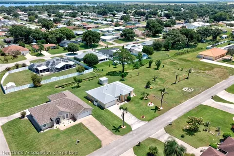View/Area - 2320 Jackson Dr, Sebring, FL 33870 photo 8 of 10