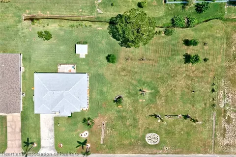 View/Area - 2320 Jackson Dr, Sebring, FL 33870 photo 4 of 10