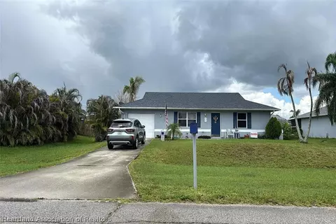 2713 SEagle Dr, Port Saint Lucie, FL 34984
