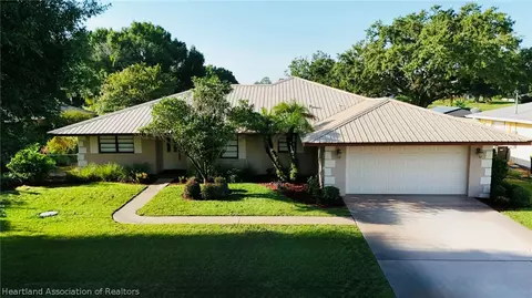105 Murray Ct NW, Lake Placid, FL 33852